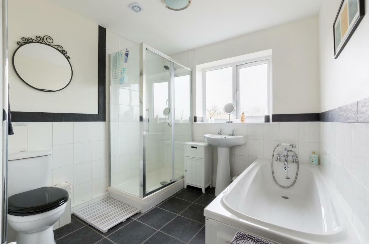 The Hideaway Villa Stratford-upon-Avon Dış mekan fotoğraf